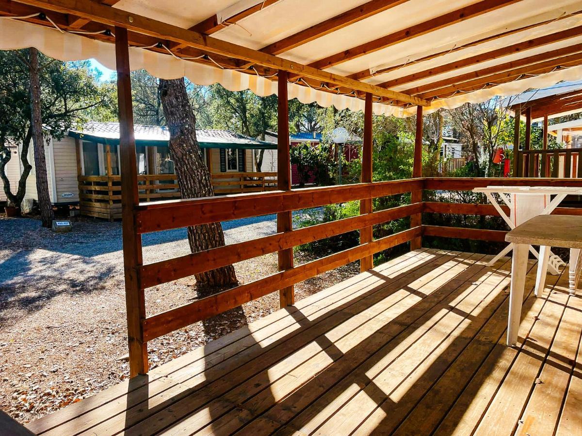 3 Bedroom Chalets Camping Lei Suves - Joycasa Roquebrune-sur-Argens Exterior foto