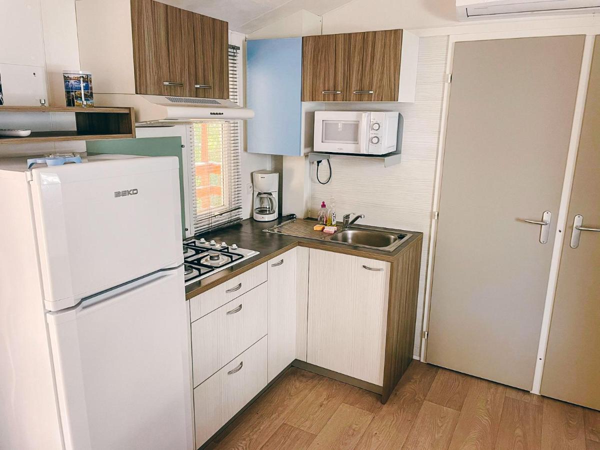 3 Bedroom Chalets Camping Lei Suves - Joycasa Roquebrune-sur-Argens Exterior foto