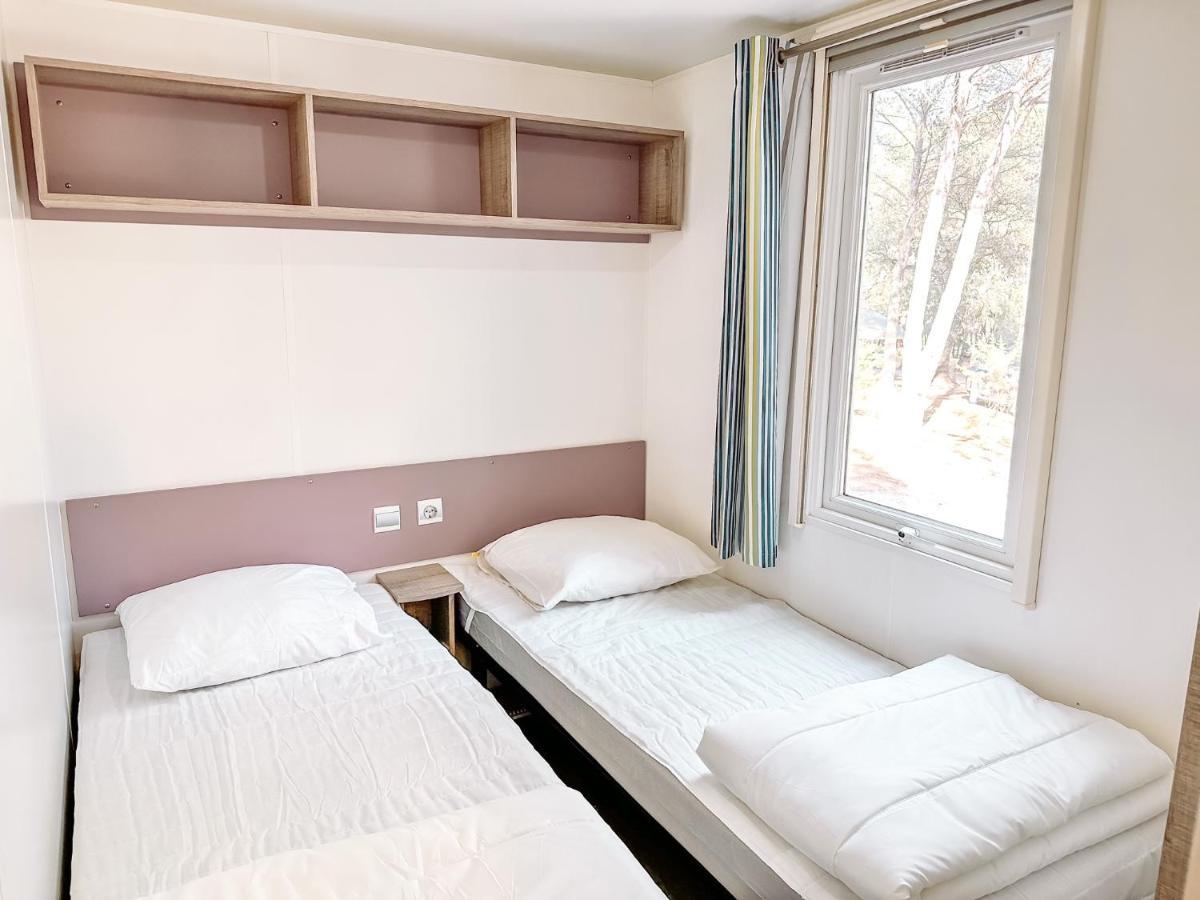 3 Bedroom Chalets Camping Lei Suves - Joycasa Roquebrune-sur-Argens Exterior foto