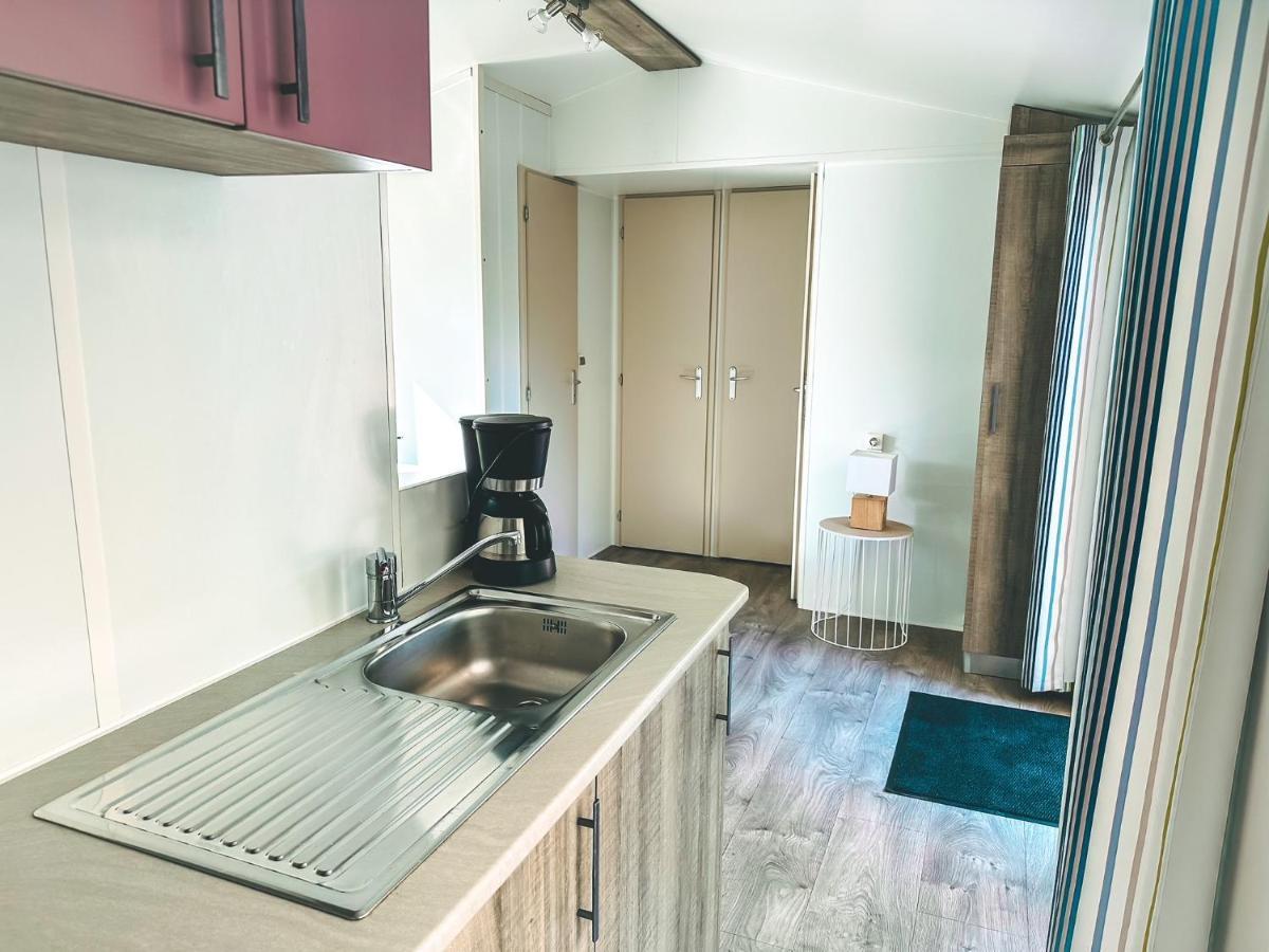 3 Bedroom Chalets Camping Lei Suves - Joycasa Roquebrune-sur-Argens Exterior foto