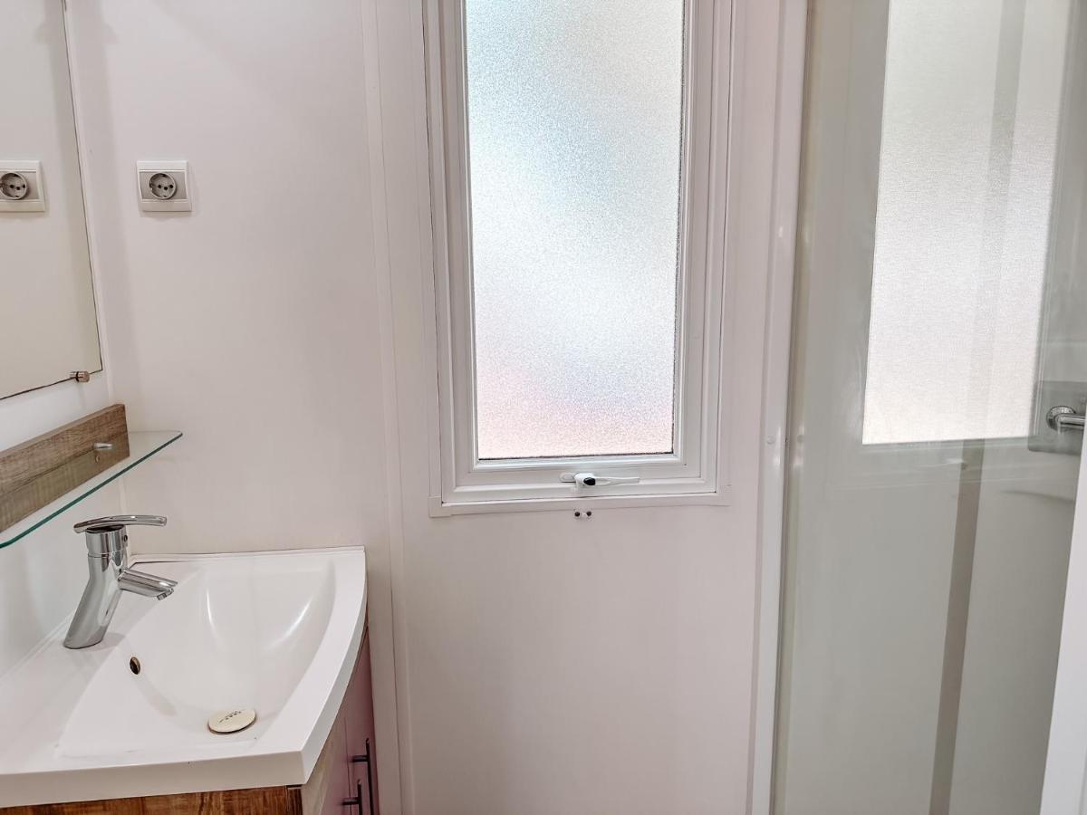 3 Bedroom Chalets Camping Lei Suves - Joycasa Roquebrune-sur-Argens Exterior foto