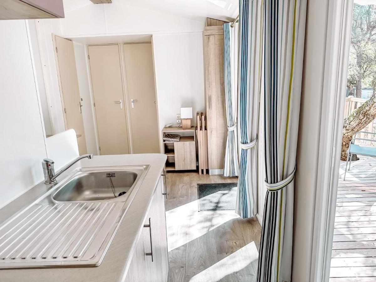 3 Bedroom Chalets Camping Lei Suves - Joycasa Roquebrune-sur-Argens Exterior foto
