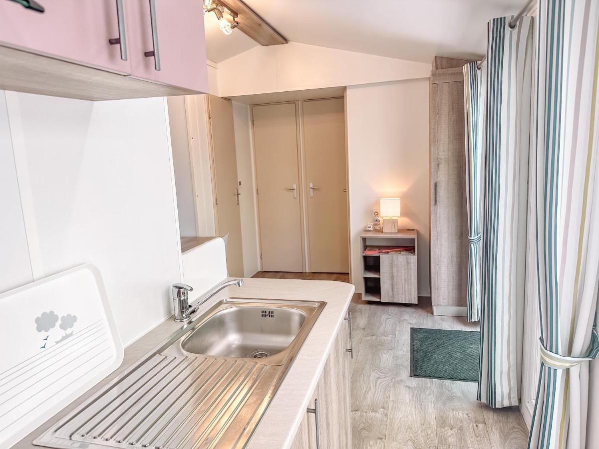 3 Bedroom Chalets Camping Lei Suves - Joycasa Roquebrune-sur-Argens Exterior foto
