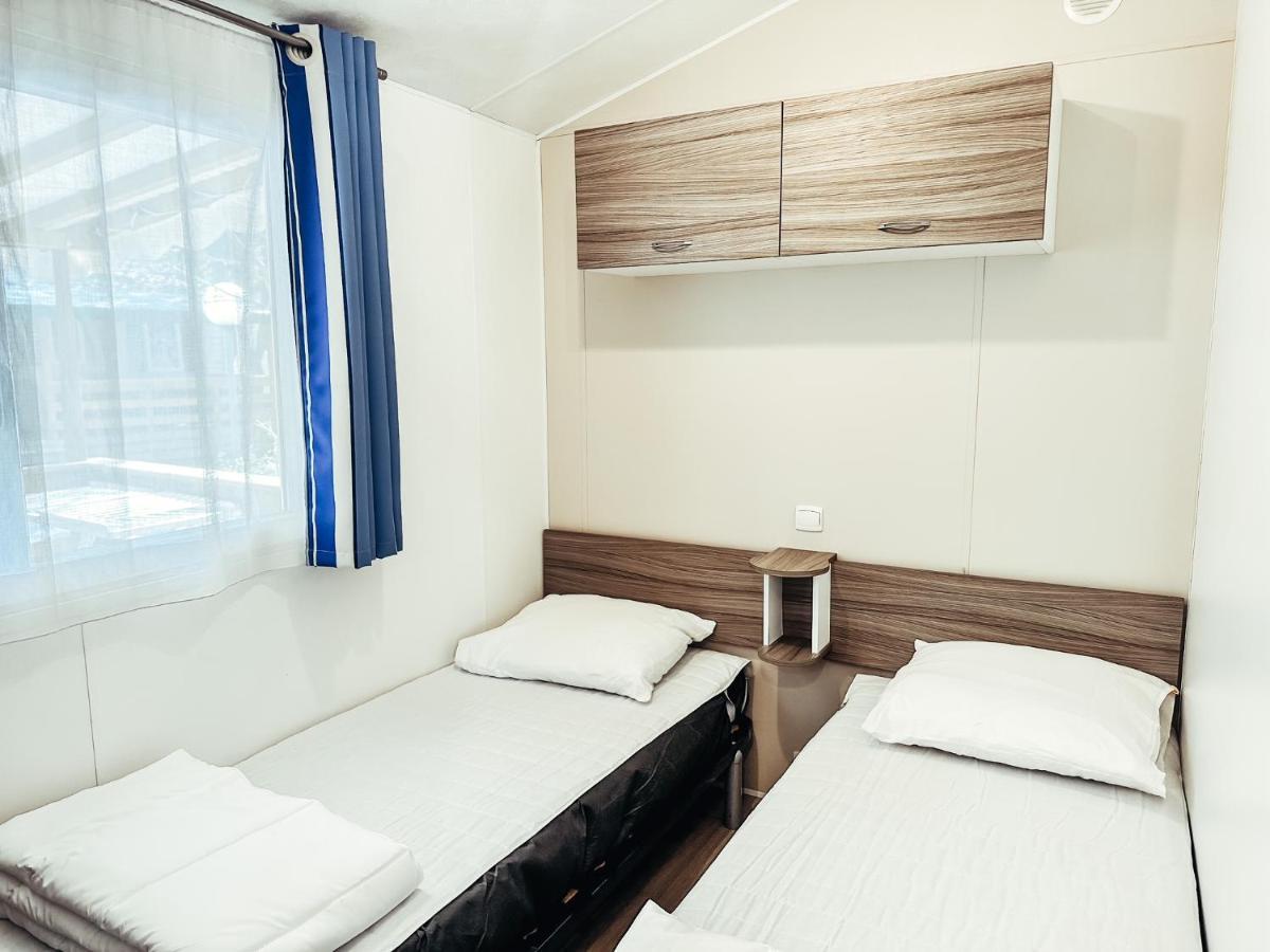 3 Bedroom Chalets Camping Lei Suves - Joycasa Roquebrune-sur-Argens Exterior foto