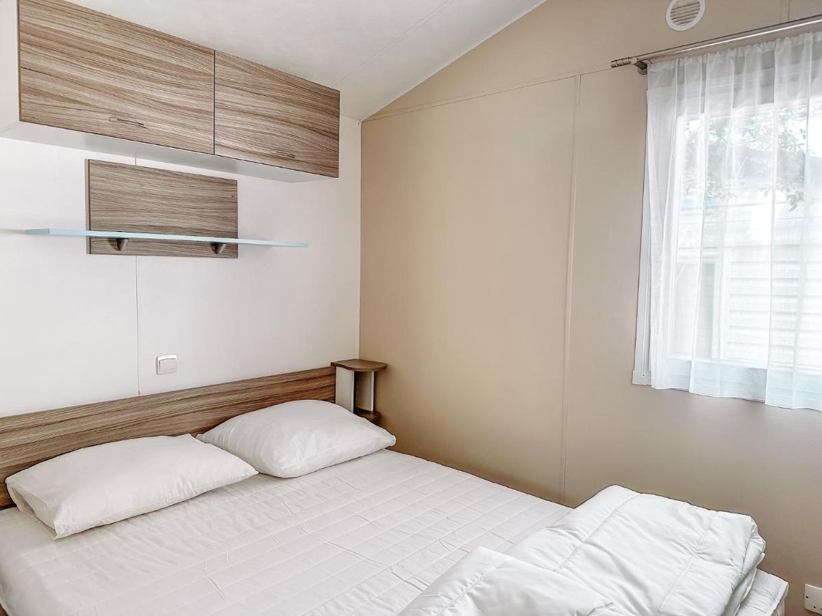 3 Bedroom Chalets Camping Lei Suves - Joycasa Roquebrune-sur-Argens Exterior foto